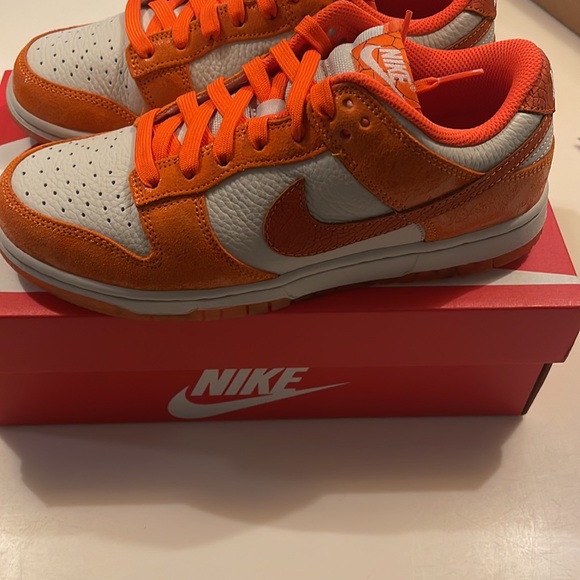 Nike Dunk Low size 7 - Picture 4 of 6